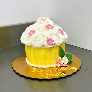 Pink Flower Cup Cake